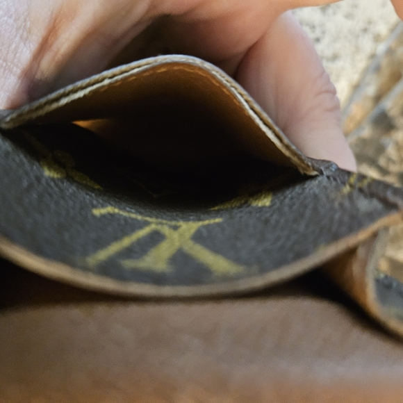 Louis Vuitton Canvas monogram Cigarette Cigar Tampon Holder fold in Flap - Picture 10 of 11